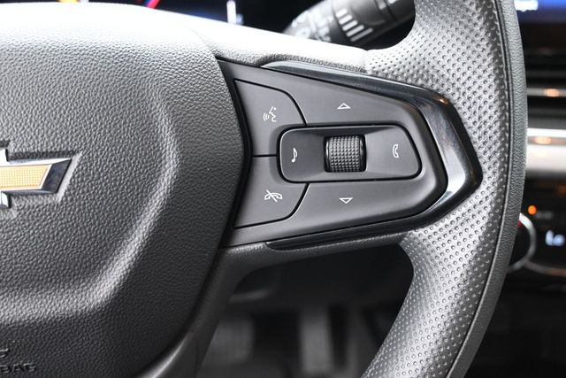 Used 2025 Chevrolet Trax SUV