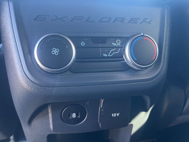 2026 Ford Explorer ST-Line:168595