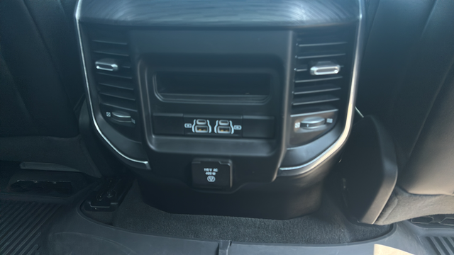 Used 2023 Billet Silver Metallic Clearcoat Ram Laramie image 26