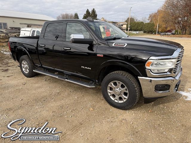 Diamond Black Crystal Pearlcoat 2019 RAM 2500 Laramie Crew Cab 4WD Pickup Truck Four-Wheel Drive 8-Speed Automatic
