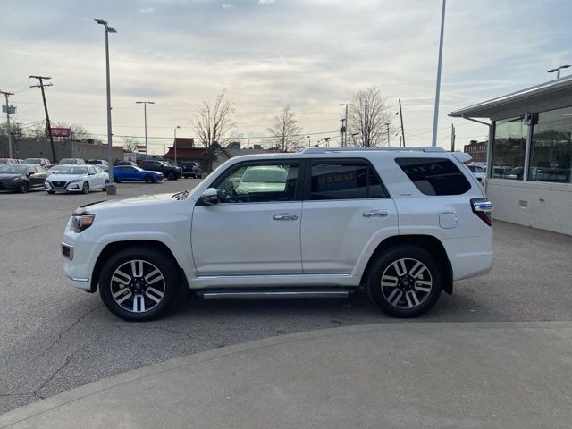 2016 Toyota 4Runner Limited photo