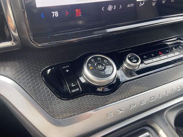 New 2026 Silver Ford Platinum image 20