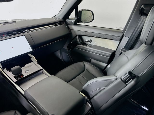 2025 Land Rover Range Rover Sport SE 24