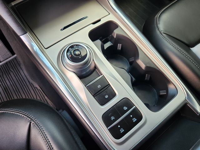2024 Ford Explorer XLT Black at DeMontrond Auto Country