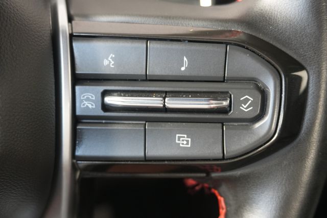 Used 2023 White Chevrolet Z71 image 16