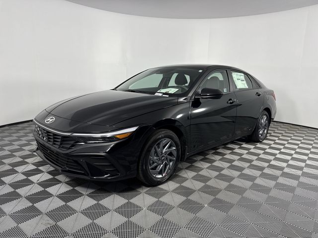 New 2025 Hyundai Elantra Hybrid For Sale in Indianapolis, IN