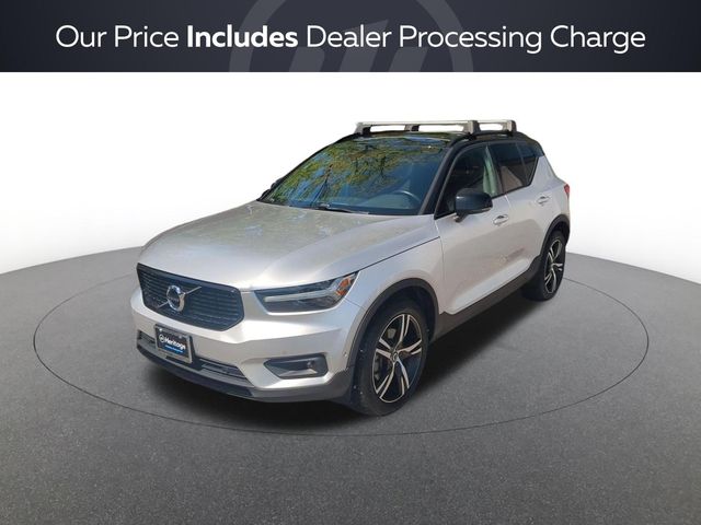 Bright Silver Metallic 2019 Volvo XC40 SUV / Crossover All-Wheel Drive Automatic