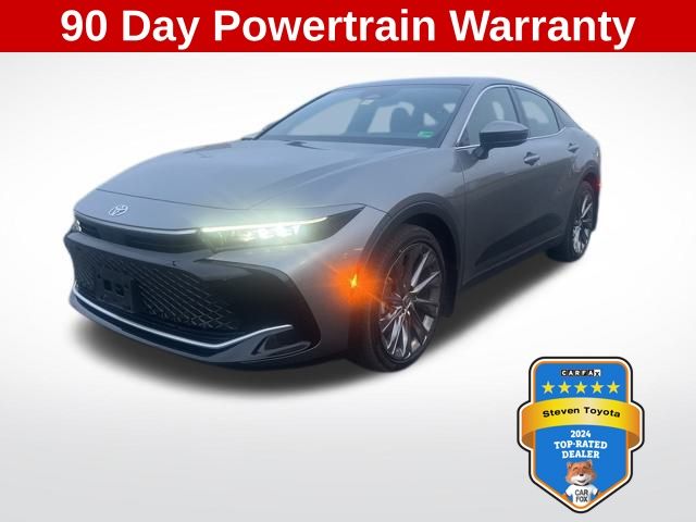 2023 Toyota Crown Limited's photo