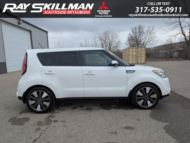 Used 2015 White Kia Exclaim image 4