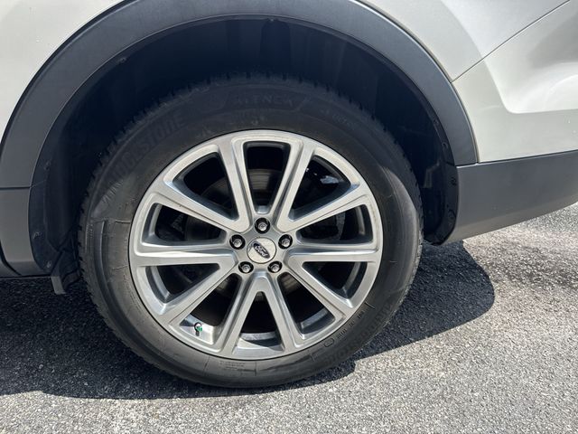Used 2017 White Ford Limited image 37