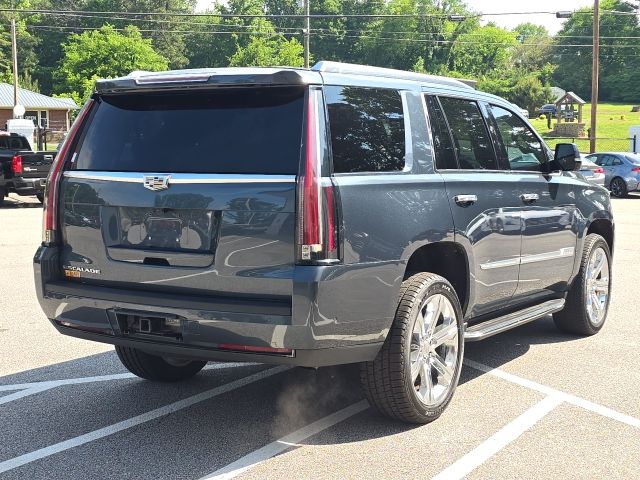 2020 Cadillac Escalade Luxury:C02590