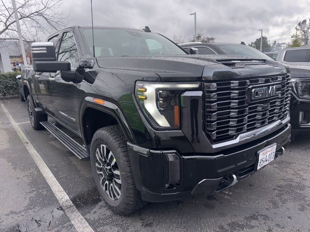 2024 GMC Sierra 2500HD Denali Ultimate Crew Cab 4WD