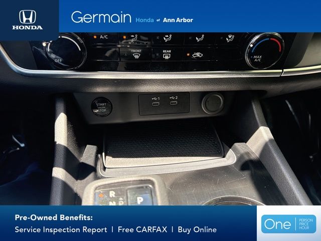 Used 2024 Glacier White Nissan S image 27