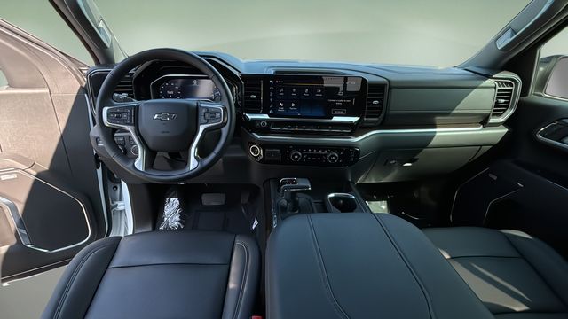 Used 2025 White Chevrolet LT Trail Boss image 16