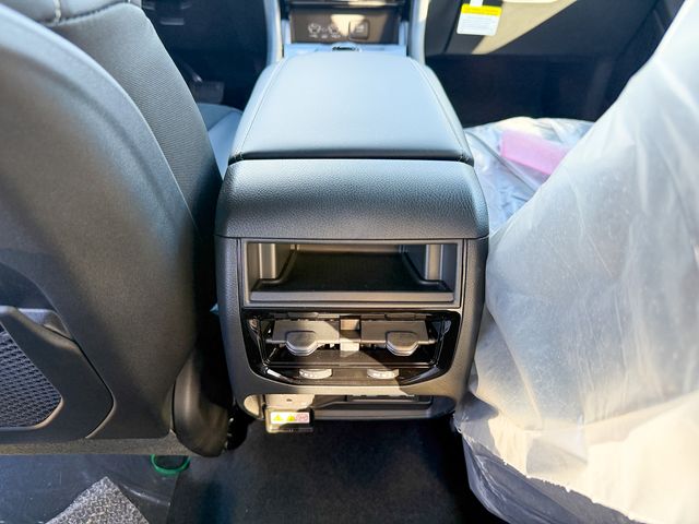 new 2026 Jeep Grand Cherokee car, priced at $45,965