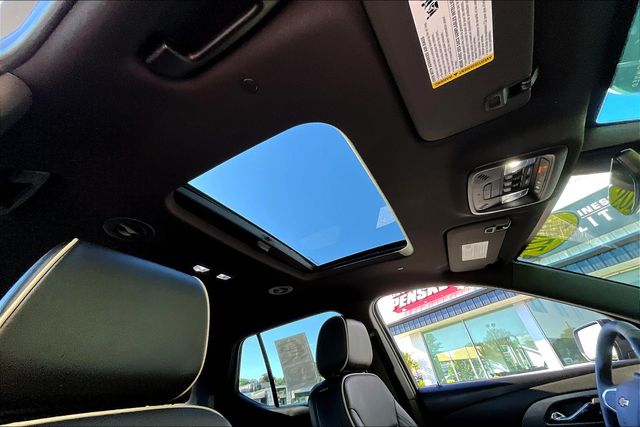 2022 Chevrolet Traverse Premier photo