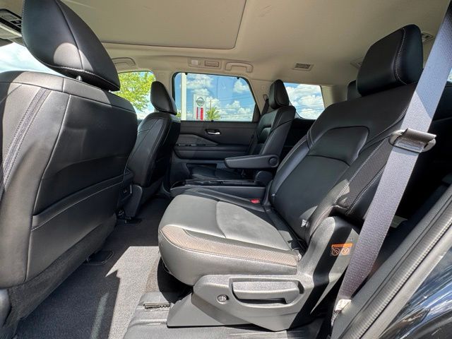 Used 2024 Nissan Pathfinder SUV