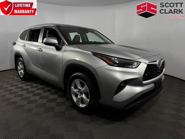 2024 Toyota Highlander Hybrid LE