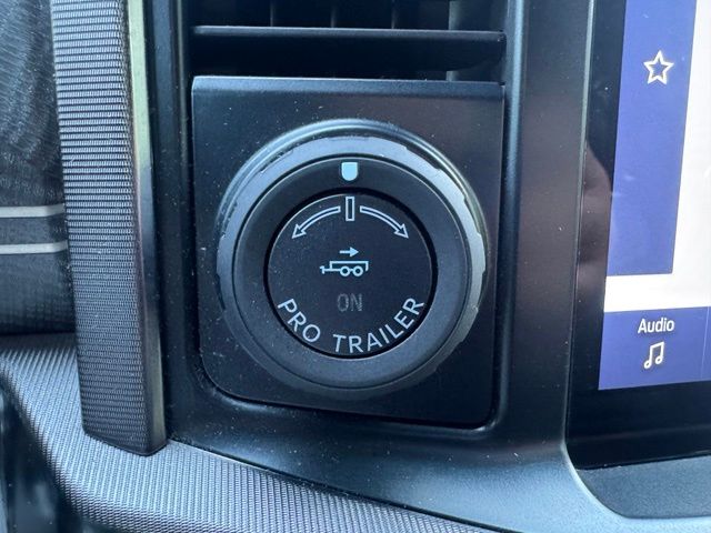 Used 2023 White Ford Platinum image 30