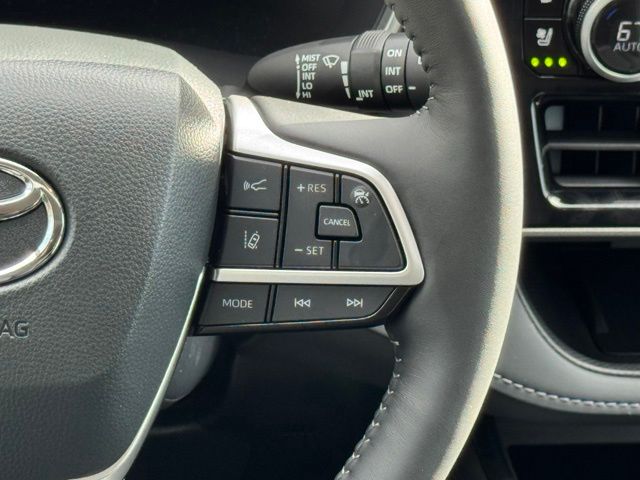 Used 2026 Toyota Highlander Hybrid SUV