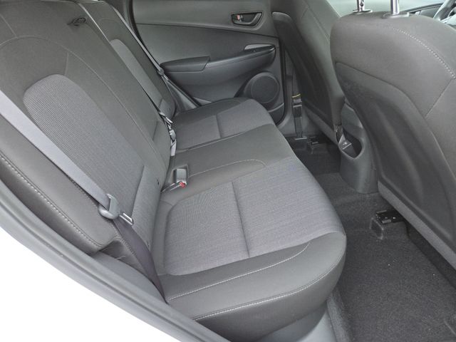 Used 2023 White Hyundai SEL image 24