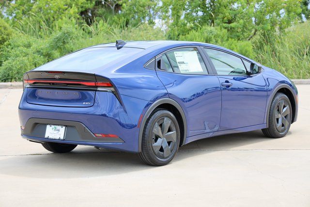 2026 Toyota Prius LE - 7