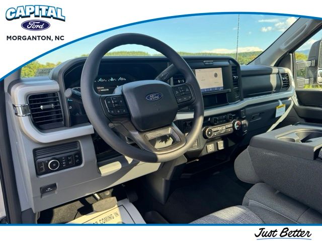 New 2027 Silver Ford XLT image 23