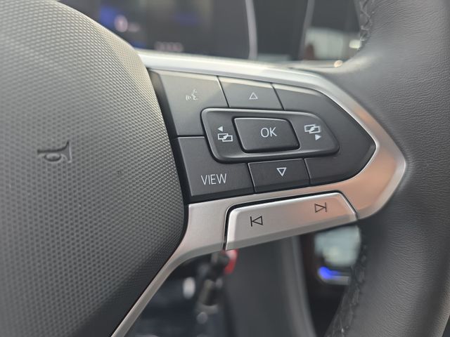 Used 2025 White Volkswagen 1.5T Sport image 18