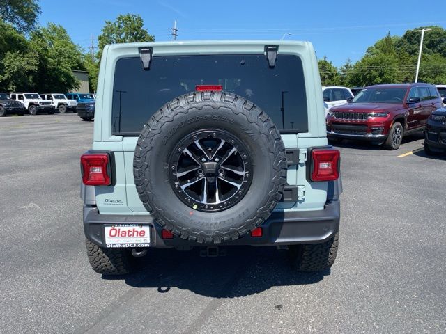 2024 Jeep Wrangler Willys 8