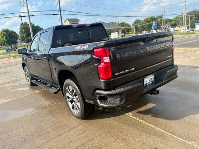 Used 2022 Black Chevrolet RST image 9
