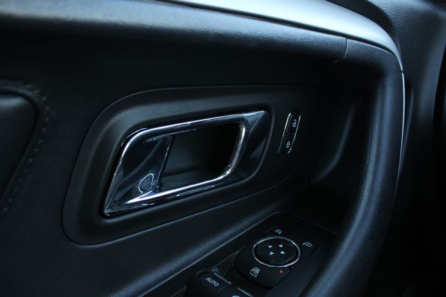 Used 2018 Black Ford SEL image 7
