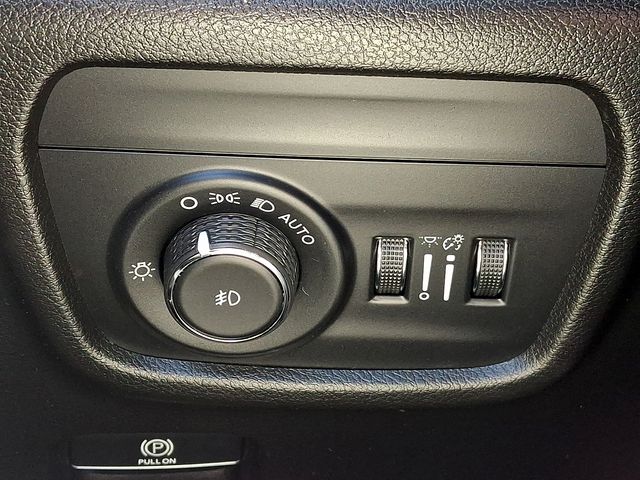 JeepGrand Cherokee L27