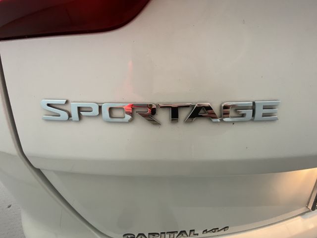 Used 2022 White Kia EX image 26
