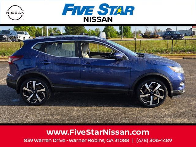 Used 2021 Blue Nissan SL image 14