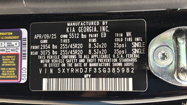 Used 2025 Black Kia X-Line EX image 30