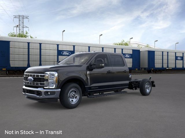 2026 Ford F-350 Super Duty Chassis Cab