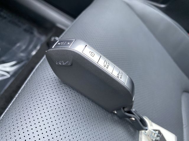 New 2026 White Kia SX-Prestige image 35