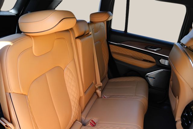 Used Car 2023 Jeep Grand Cherokee  Summit For Sale Under $50,000 In Austin, Texas