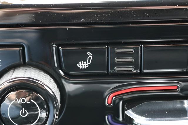 New Car 2025 Jeep Grand Cherokee L  Laredo X For Sale Under $35,000 In Austin, Texas