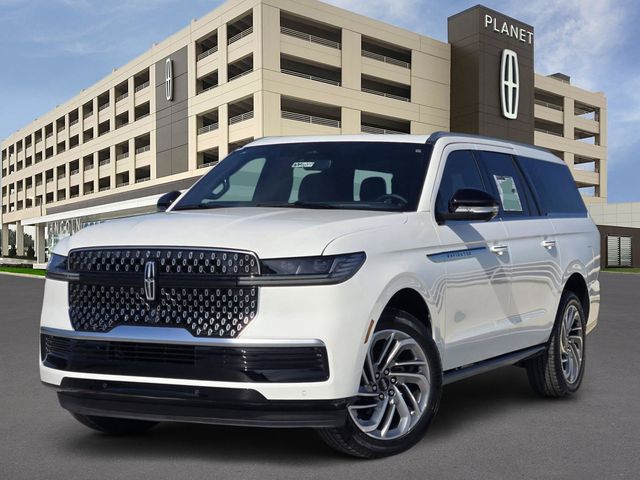 White Metallic 2026 Lincoln Navigator SUV / Crossover Four-Wheel Drive Automatic