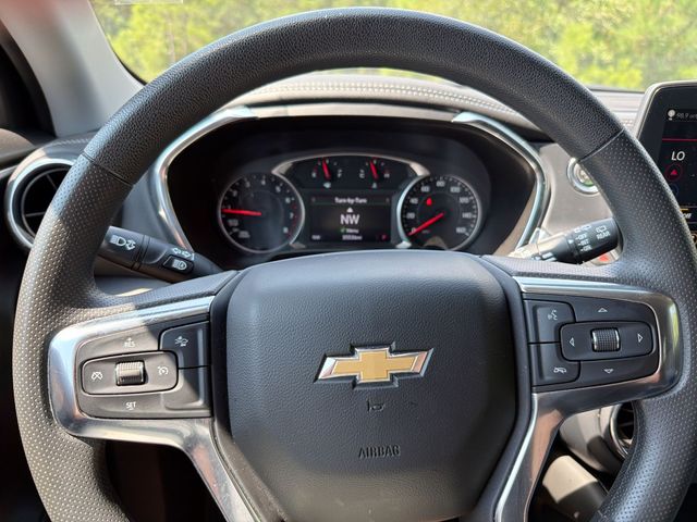Used 2025 Gray Chevrolet LT image 17