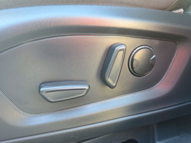 New 2026 Star White Metallic Tri-Coat Ford Active image 31