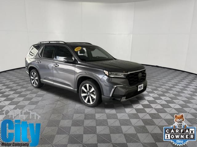 Gray 2025 Honda Pilot SUV / Crossover Automatic