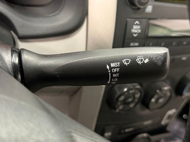 Used 2013 Gray Toyota L image 13