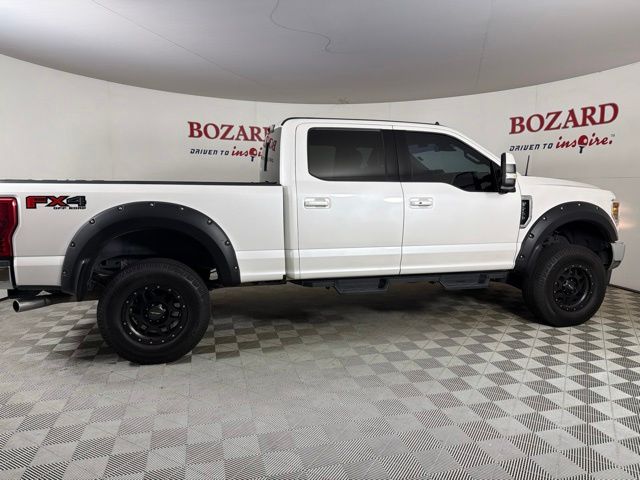 2019 White Platinum Clearcoat Metallic Ford Super Duty F-250 SRW Lariat 4X4 Truck
