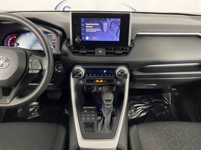 2024 Toyota RAV4 XLE photo