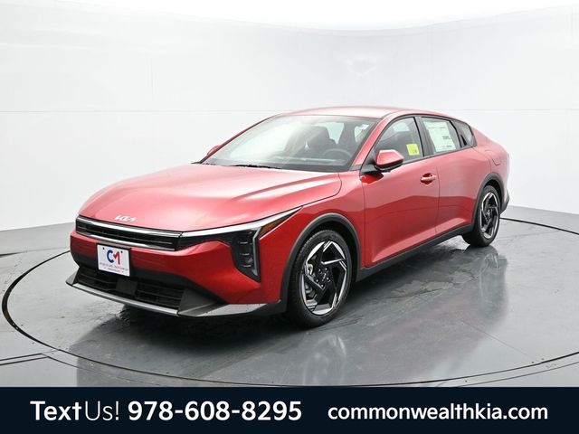Currant Red 2026 Kia K4 Sedan Front-Wheel Drive Continuously Variable Transmission