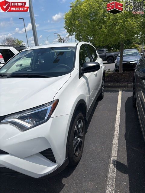 2017 Toyota RAV4 LE