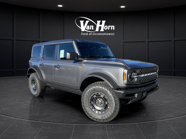 New 2025 Ford Bronco Badlands 4D Sport Utility | #K126053N | Van