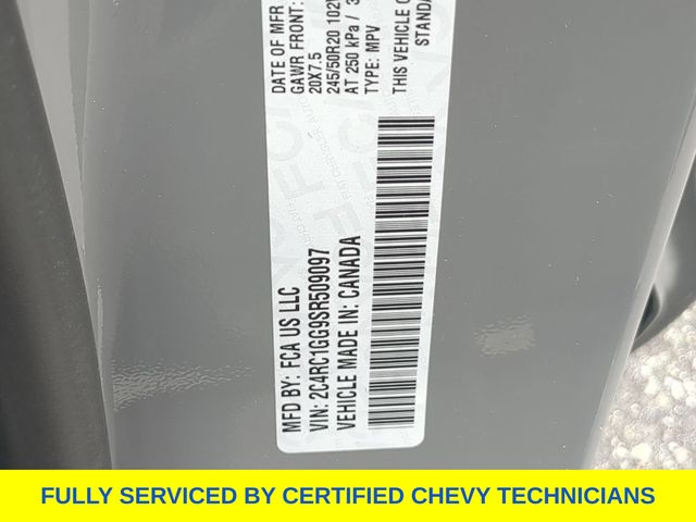 Used 2025 Chrysler Pacifica Van